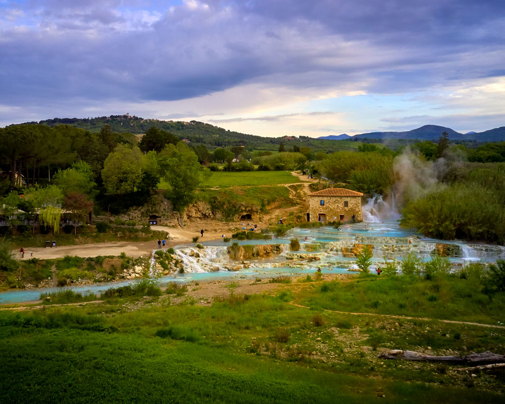 Terme di Saturnia nei dintorni dell'Agriturismo Biologico a Pitigliano il Casale degli Orti