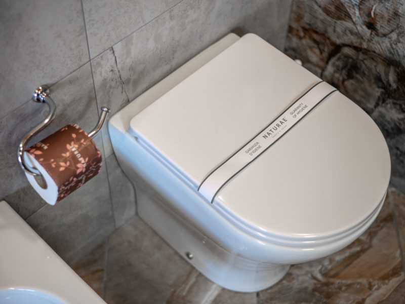 dettagli camere agriturismo Biologico Casale degli Orti Pitigliano (9)